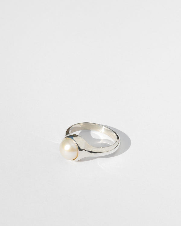 Colina Ring with White Pearl