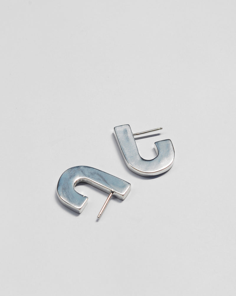 Juxta Earrings in Silver