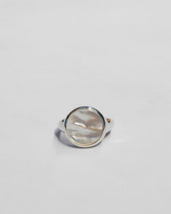 Lacuna Ring in Mother of Pearl