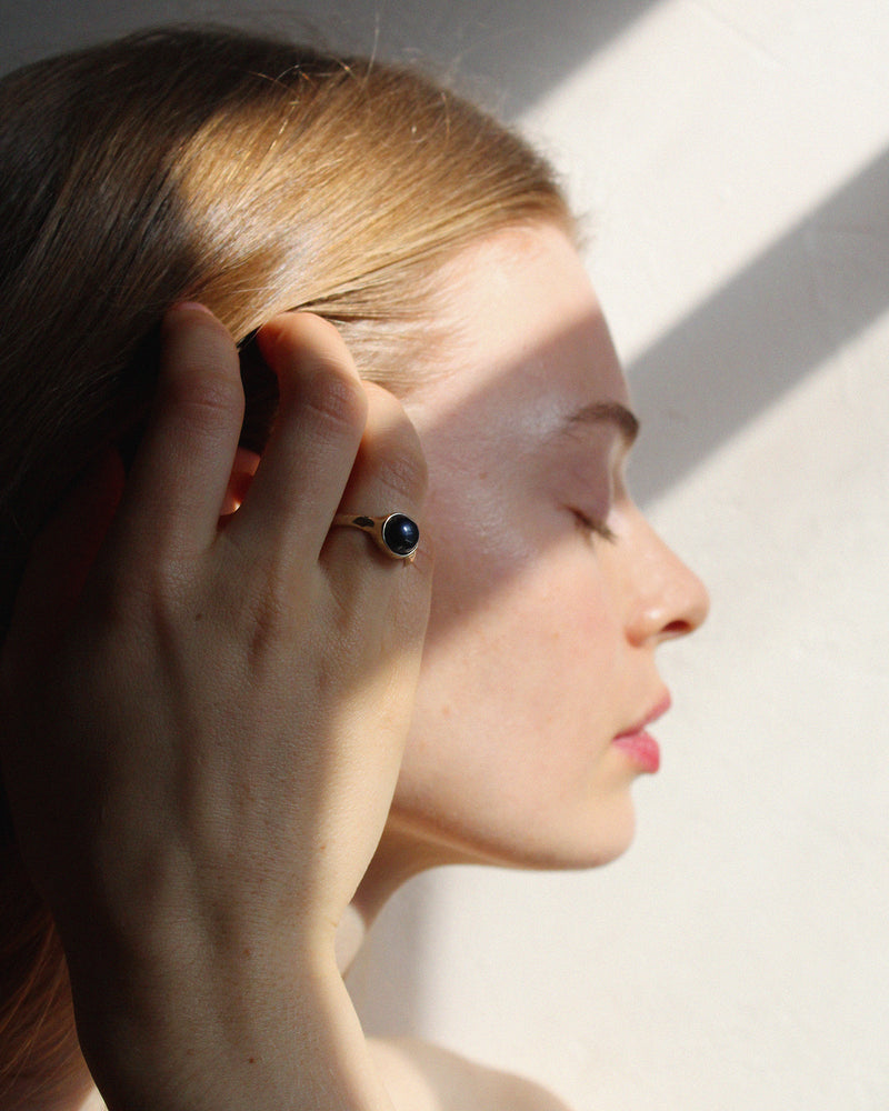 Colina Ring with Black Pearl